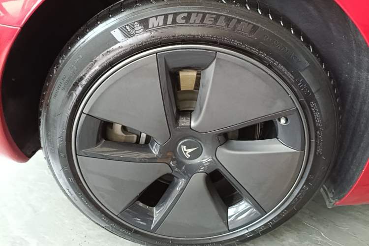 Used Tesla Model 3 2021 Standard Range Rear-Drive Upgraded Version Right Rear Wheel Hub