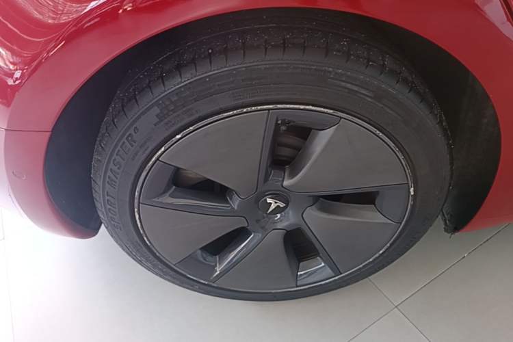 Used Tesla Model 3 2021 Standard Range Rear-Drive Upgraded Version Right Rear Wheel Hub