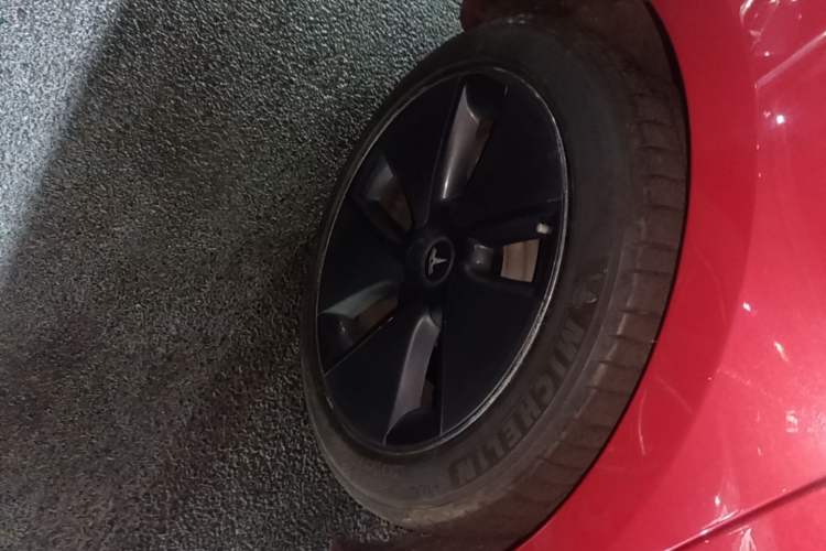 Used Tesla Model 3 2021 Standard Range Rear-Drive Upgraded Version Right Rear Wheel Hub