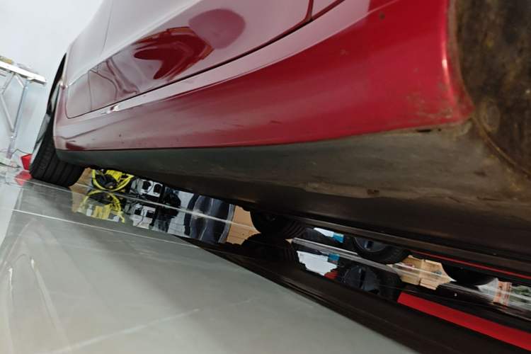 Used Tesla Model 3 2021 Standard Range Rear-Wheel Drive Upgraded Version 3D6 Right Side Sill
