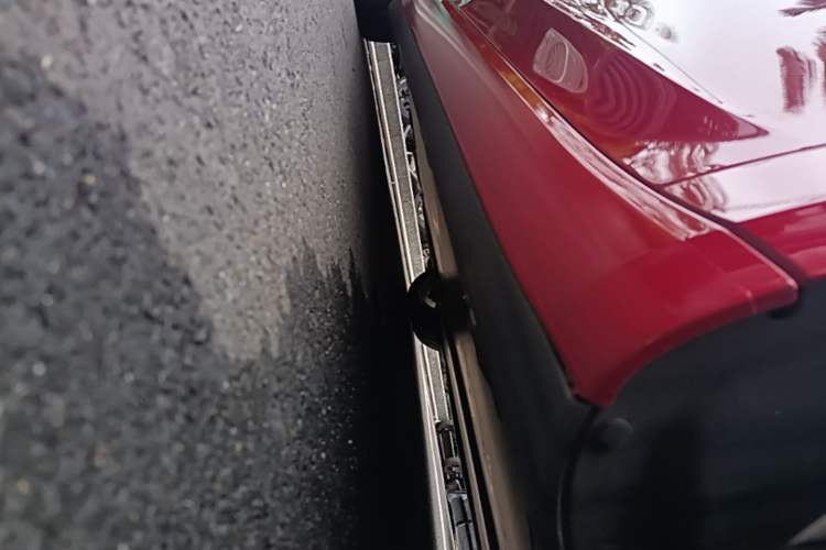 Used Tesla Model 3 2021 Revised Version II – Performance High-Performance All-Wheel-Drive Edition Right Side Sill