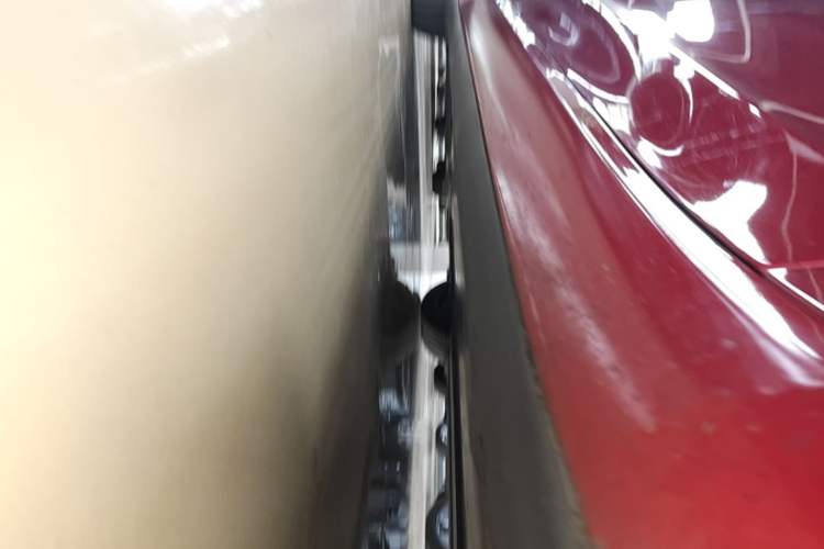 Used Tesla Model 3 2021 Standard Range Rear-Wheel Drive Upgraded Version 3D6 Right Side Sill