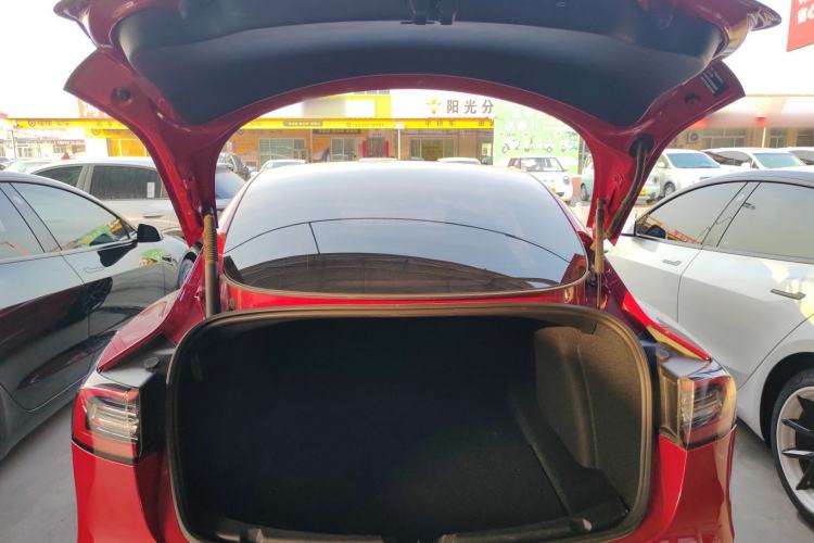 Used Tesla Model 3 2021 Performance High-Performance All-Wheel-Drive Version Trunk