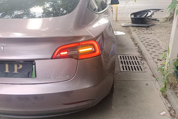 Used Tesla Model 3 2021 Revised Version Standard Range Rear-Wheel Drive Upgraded Edition 3D1 Right Rear Taillight