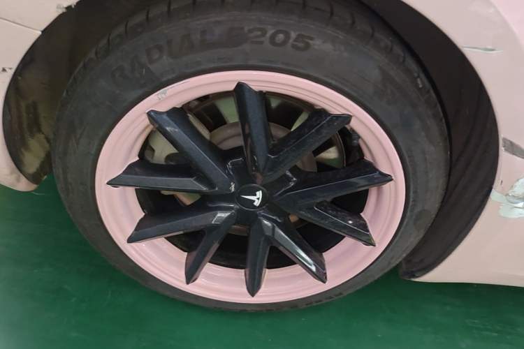 Used Tesla Model 3 2021 Standard Range Rear-Drive Upgraded Version Right Rear Wheel Hub