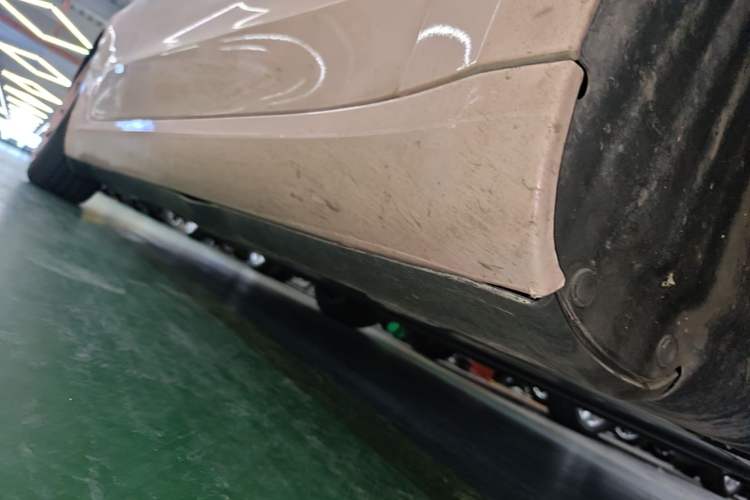 Used Tesla Model 3 2021 Standard Range Rear-Drive Upgraded Version Right Side Sill