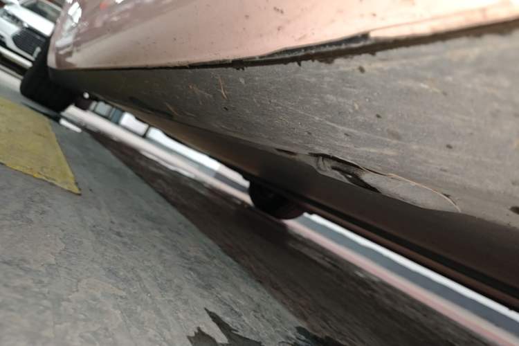 Used Tesla Model 3 2021 Standard Range Rear-Wheel Drive Upgraded Version 3D6 Right Side Sill