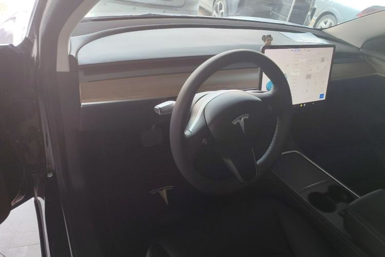 Used Tesla Model 3 2021 Standard Range Rear-Wheel Drive Upgraded Version 3D6 Center Console