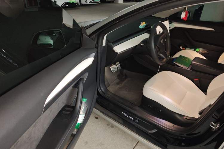 Used Tesla Model 3 2021 Revised Version II – Performance High-Performance All-Wheel-Drive Edition Driver Seat