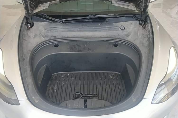 Used Tesla Model 3 2021 Standard Range Rear-Wheel Drive Upgraded Version 3D6 Engine Bay