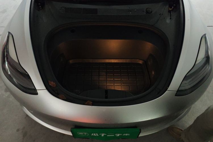 Used Tesla Model 3 2021 Revised Version II – Performance High-Performance All-Wheel-Drive Edition Engine Bay
