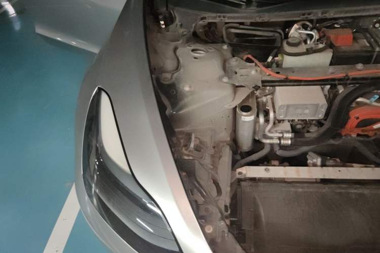 Used Tesla Model 3 2021 Standard Range Rear-Wheel Drive Upgraded Version 3D6 Engine Bay Right