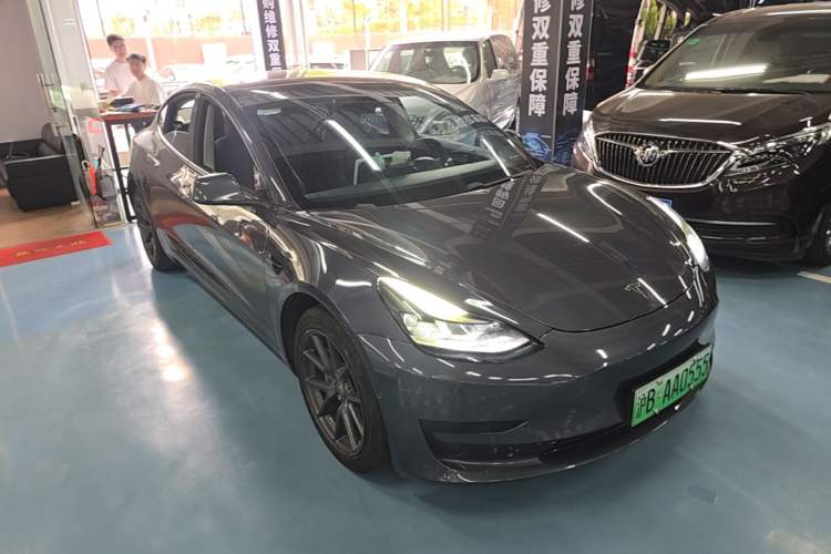 Used Tesla Model 3 2021 Standard Range Rear-Drive Upgraded Version Front Right 45 Deg