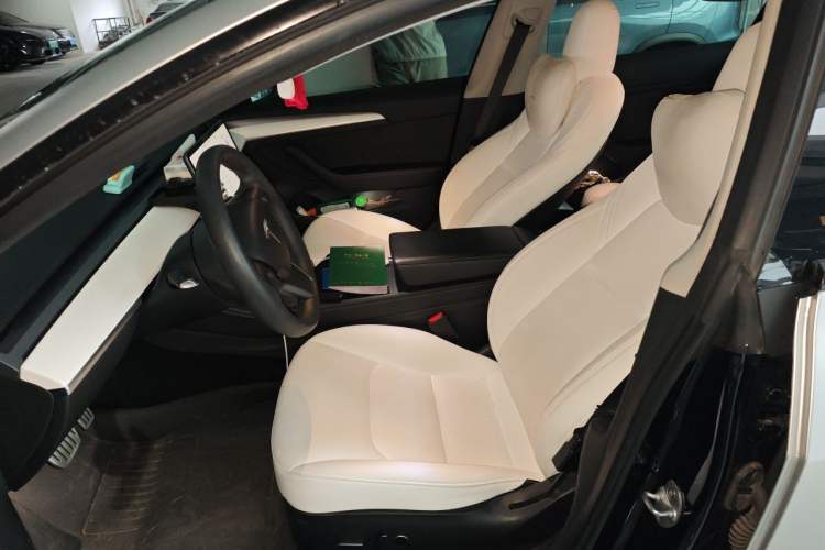 Used Tesla Model 3 2021 Revised Version II – Performance High-Performance All-Wheel-Drive Edition Left Front Seat