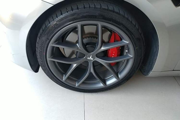 Used Tesla Model 3 2021 Performance High-Performance All-Wheel-Drive Version Left Front Wheel Hub