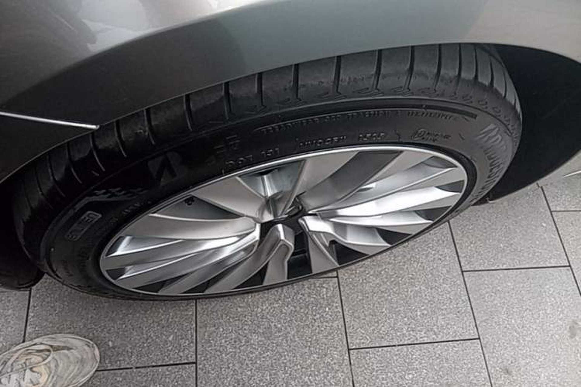 Used Tesla Model 3 2021 Standard Range Rear-Wheel Drive Upgraded Version 3D6 Left Front Wheel Hub