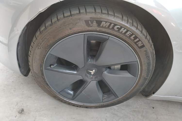 Used Tesla Model 3 2021 Standard Range Rear-Drive Upgraded Version Left Front Wheel Hub