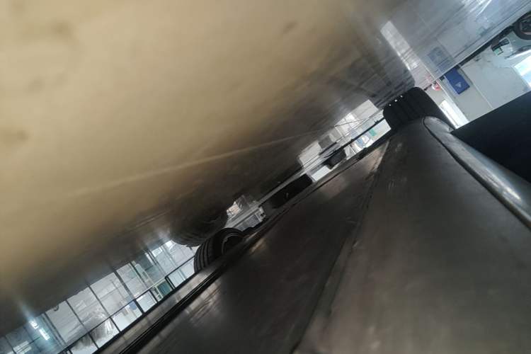 Used Tesla Model 3 2021 Performance High-Performance All-Wheel-Drive Version Left Side Sill