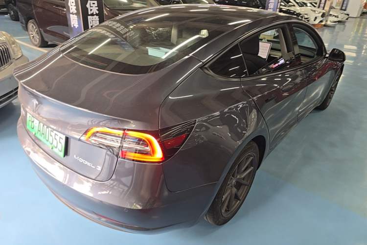Used Tesla Model 3 2021 Standard Range Rear-Drive Upgraded Version Rear Right 45 Deg