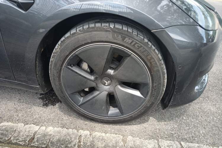 Used Tesla Model 3 2021 Revised Version Standard Range Rear-Wheel Drive Upgraded Edition 3D1 Right Front Wheel Hub