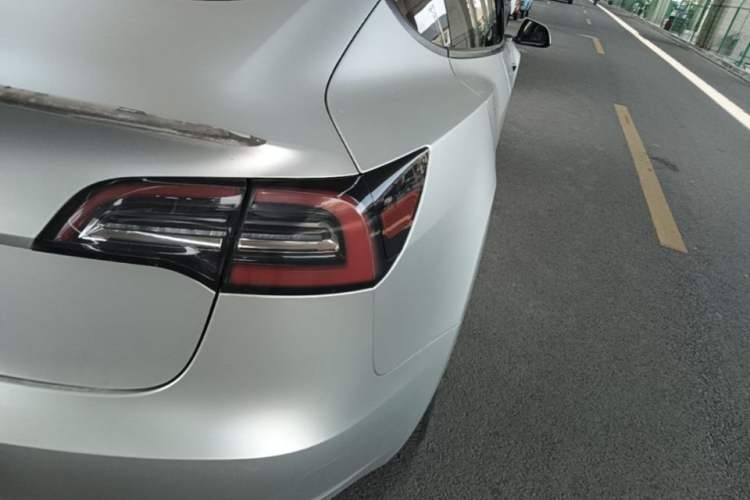 Used Tesla Model 3 2021 Standard Range Rear-Drive Upgraded Version Right Rear Taillight