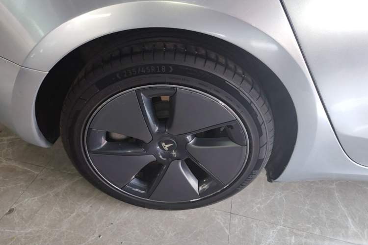 Used Tesla Model 3 2021 Standard Range Rear-Wheel Drive Upgraded Version 3D6 Right Rear Wheel Hub