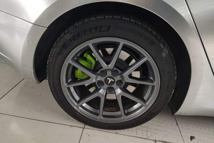 Used Tesla Model 3 2021 Standard Range Rear-Drive Upgraded Version Right Rear Wheel Hub
