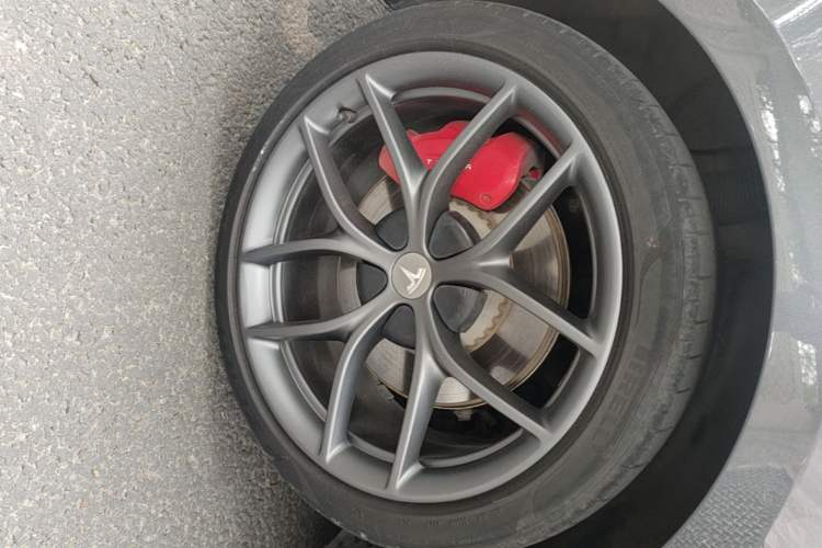 Used Tesla Model 3 2021 Performance High-Performance All-Wheel-Drive Version Right Rear Wheel Hub