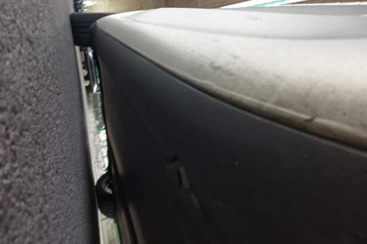 Used Tesla Model 3 2021 Standard Range Rear-Drive Upgraded Version Right Side Sill