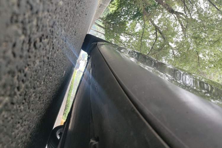 Used Tesla Model 3 2021 Performance High-Performance All-Wheel-Drive Version Right Side Sill