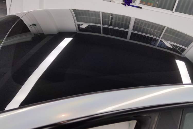 Used Tesla Model 3 2021 Revised Version II – Performance High-Performance All-Wheel-Drive Edition Roof