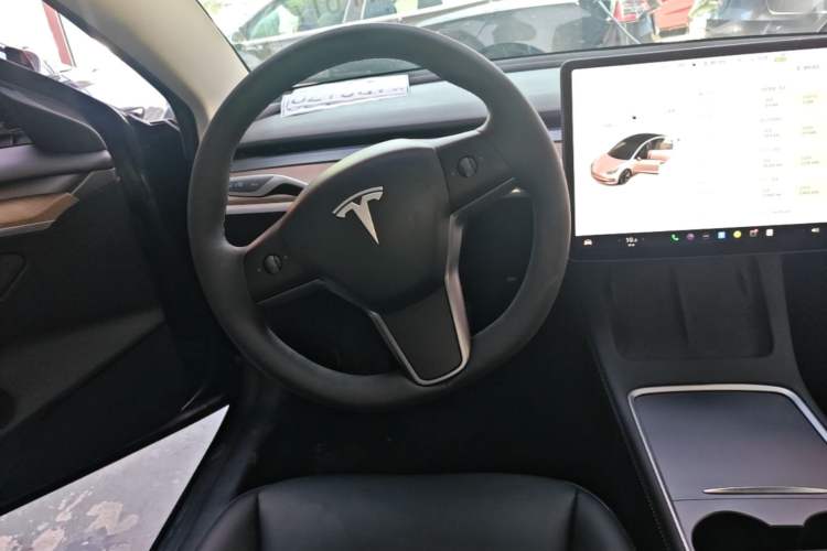 Used Tesla Model 3 2021 Standard Range Rear-Drive Upgraded Version Steering Wheel