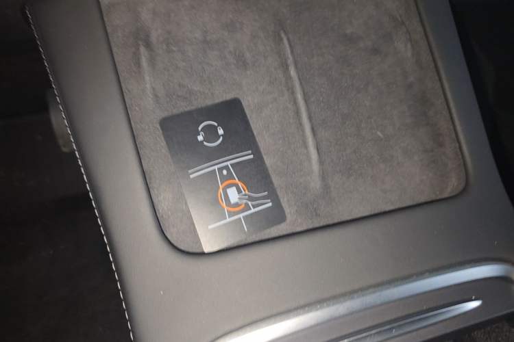 Used Tesla Model 3 2021 Standard Range Rear-Drive Upgraded Version Vehicle Key