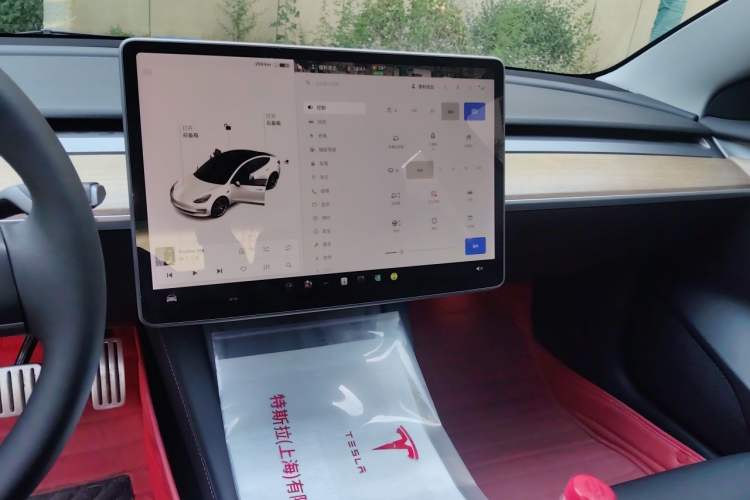 Used Tesla Model 3 2021 Performance High-Performance All-Wheel-Drive Version 3D6 Audio And AC Panel