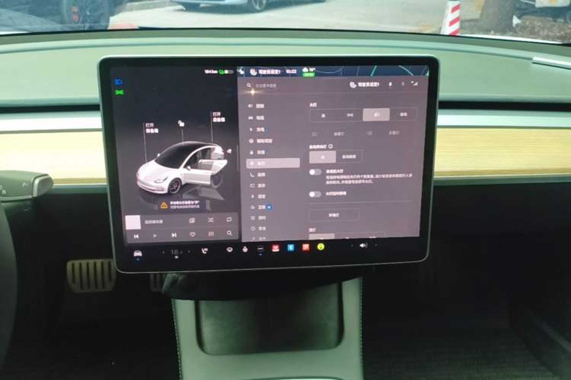 Used Tesla Model 3 2021 Revised Version II – Performance High-Performance All-Wheel-Drive Edition Audio And AC Panel