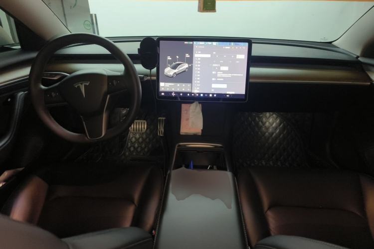 Used Tesla Model 3 2021 Performance High-Performance All-Wheel-Drive Version Center Console