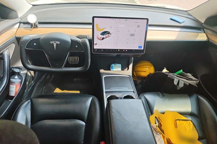 Used Tesla Model 3 2021 Performance High-Performance All-Wheel-Drive Version Center Console