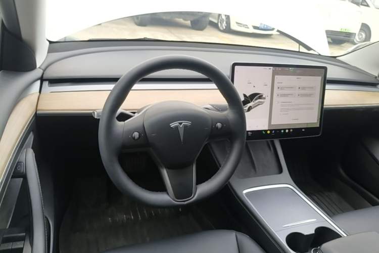 Used Tesla Model 3 2021 Revised Version Standard Range Rear-Wheel Drive Upgraded Edition 3D1 Center Console