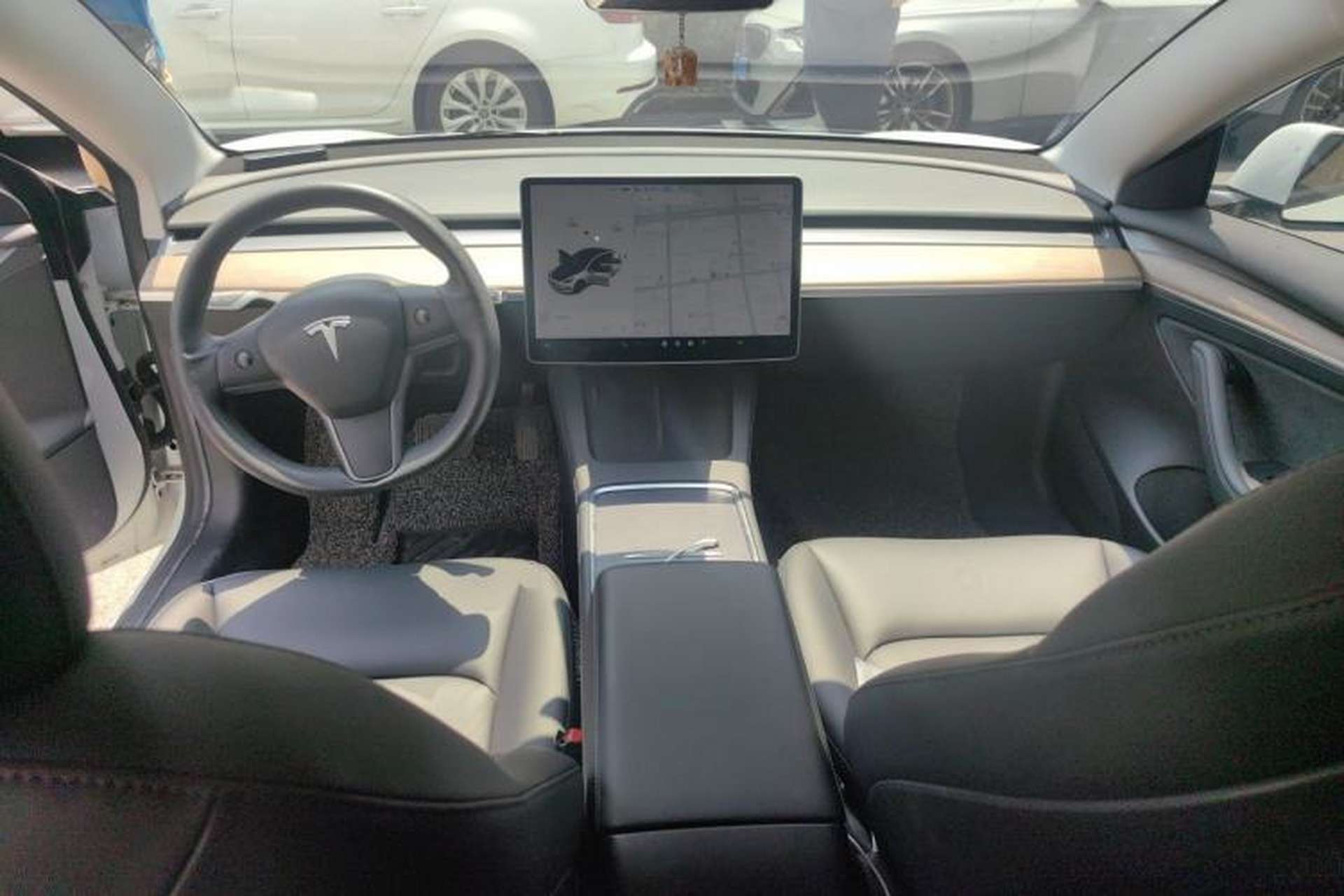 Used Tesla Model 3 2021 Standard Range Rear-Wheel Drive Upgraded Version 3D6 Center Console