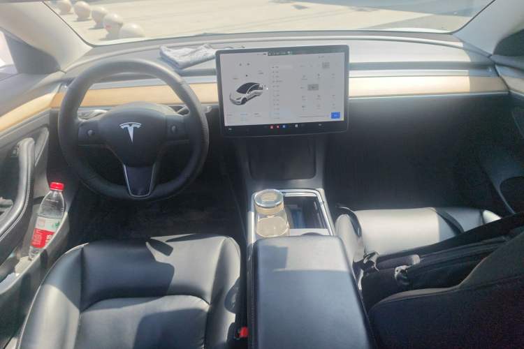 Used Tesla Model 3 2021 Revised Version Standard Range Rear-Wheel Drive Upgraded Edition 3D1 Center Console