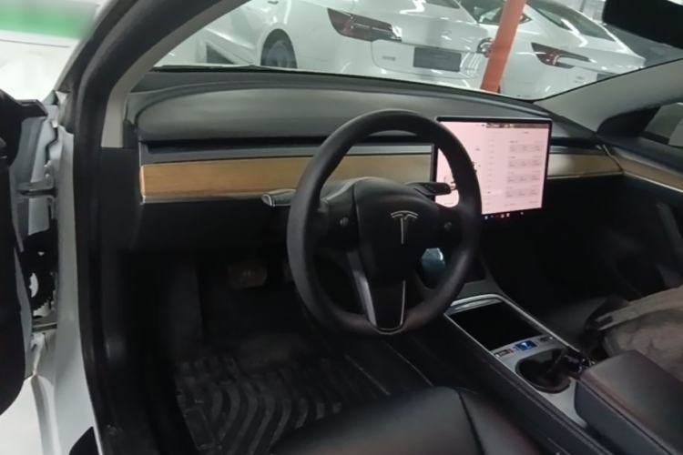 Used Tesla Model 3 2021 Standard Range Rear-Wheel Drive Upgraded Version 3D6 Center Console