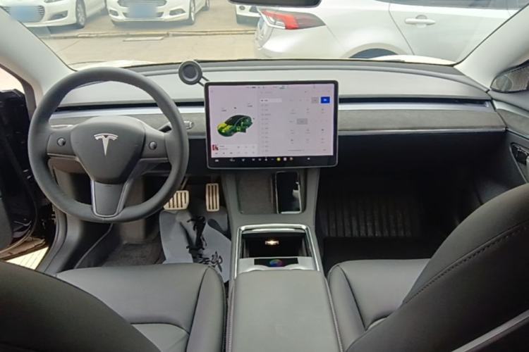 Used Tesla Model 3 2021 Performance High-Performance All-Wheel-Drive Version Center Console