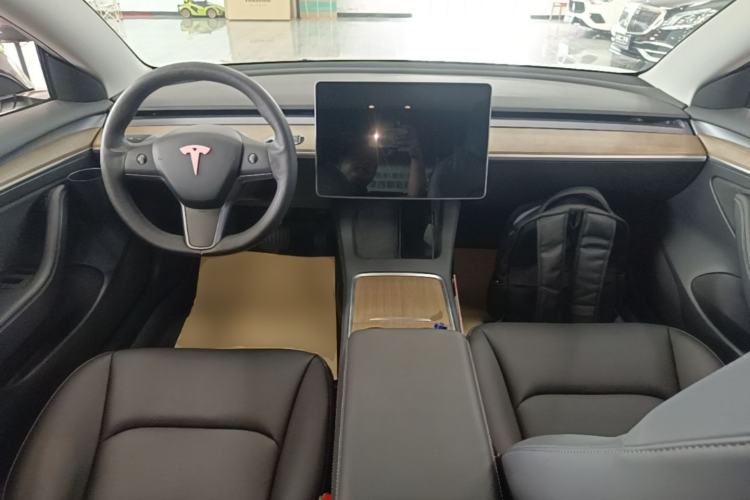 Used Tesla Model 3 2021 Standard Range Rear-Wheel Drive Upgraded Version 3D6 Center Console