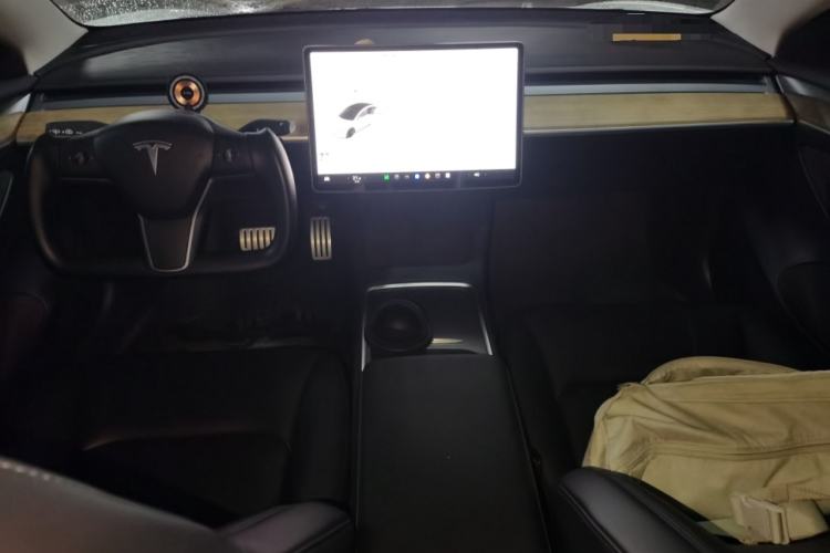 Used Tesla Model 3 2021 Standard Range Rear-Wheel Drive Upgraded Version 3D6 Center Console