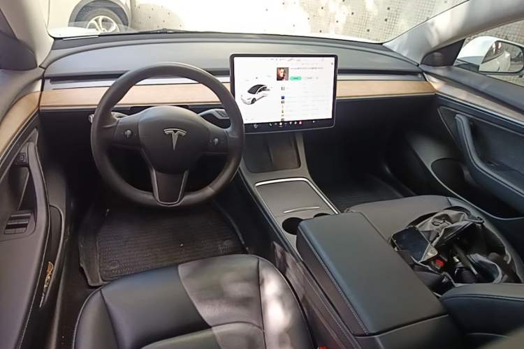 Used Tesla Model 3 2021 Revised Version Standard Range Rear-Wheel Drive Upgraded Edition 3D1 Center Console