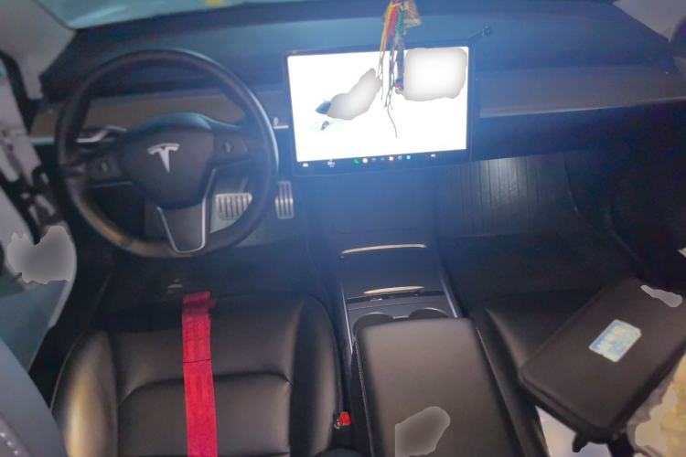 Used Tesla Model 3 2021 Performance High-Performance All-Wheel-Drive Version Center Console