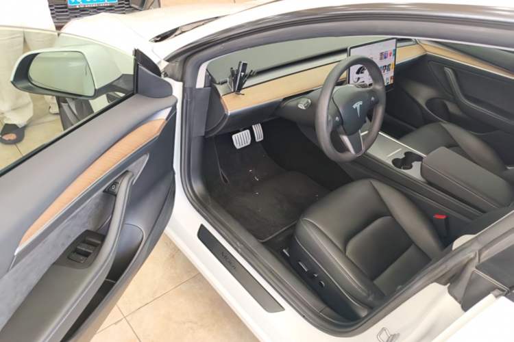 Used Tesla Model 3 2021 Performance High-Performance All-Wheel-Drive Version 3D6 Driver Seat