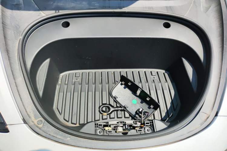 Used Tesla Model 3 2021 Standard Range Rear-Wheel Drive Upgraded Version 3D6 Engine Bay