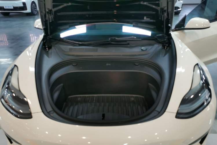 Used Tesla Model 3 2021 Revised Version Standard Range Rear-Wheel Drive Upgraded Edition 3D1 Engine Bay