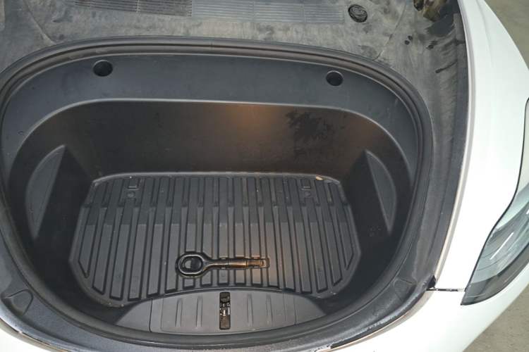Used Tesla Model 3 2021 Performance High-Performance All-Wheel-Drive Version 3D6 Engine Bay Left